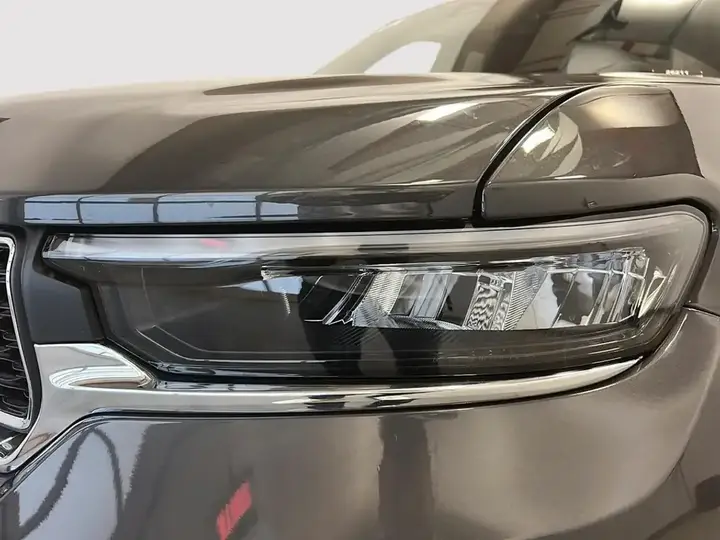 Jeep Grand Cherokee 2026 photo 3