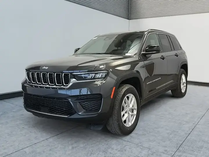 Jeep Grand Cherokee 2026 photo 5