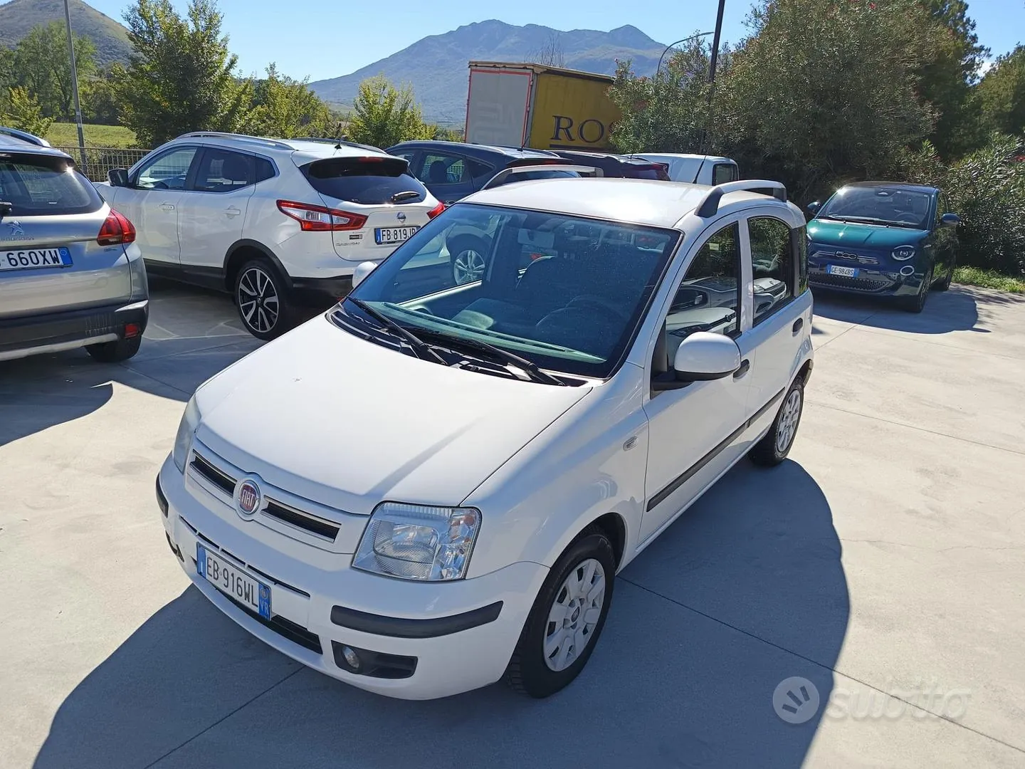 Fiat Panda 2010 photo 2