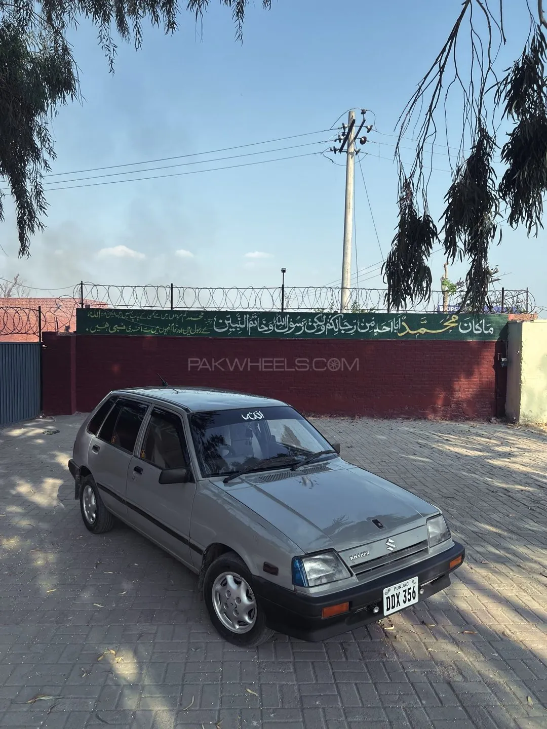 Suzuki Khyber