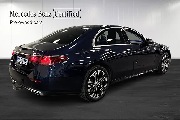 Mercedes-Benz E300 2024 photo 3