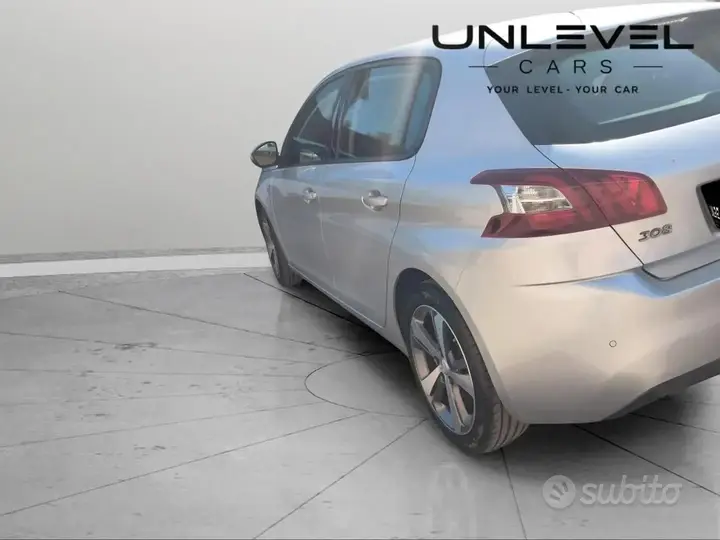 Peugeot 308 2015 photo 3