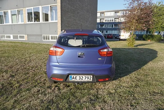 Kia Rio 2013 photo 5