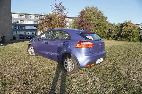 Kia Rio 2013 photo 4