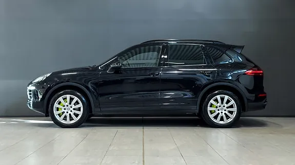 Porsche Cayenne S 2016 photo 2