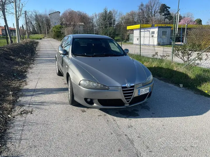 Alfa Romeo 147