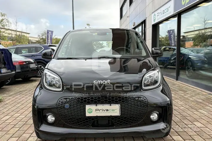 Smart Fortwo 2023 photo 2