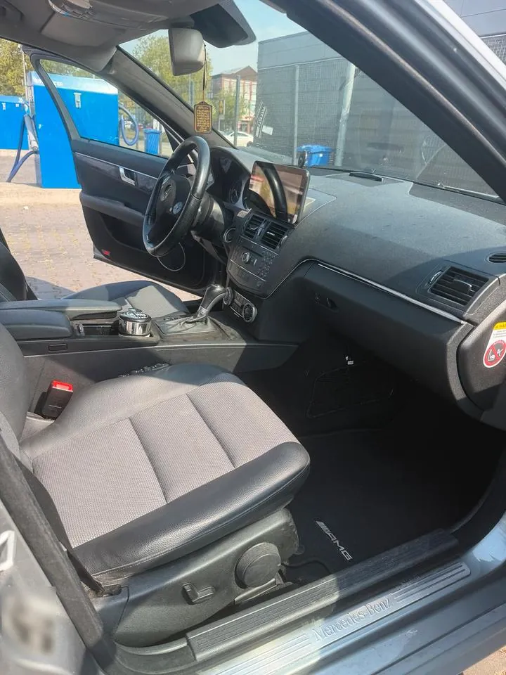 Mercedes-Benz C280