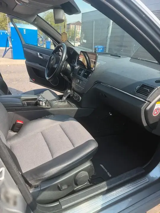 Mercedes-Benz C280