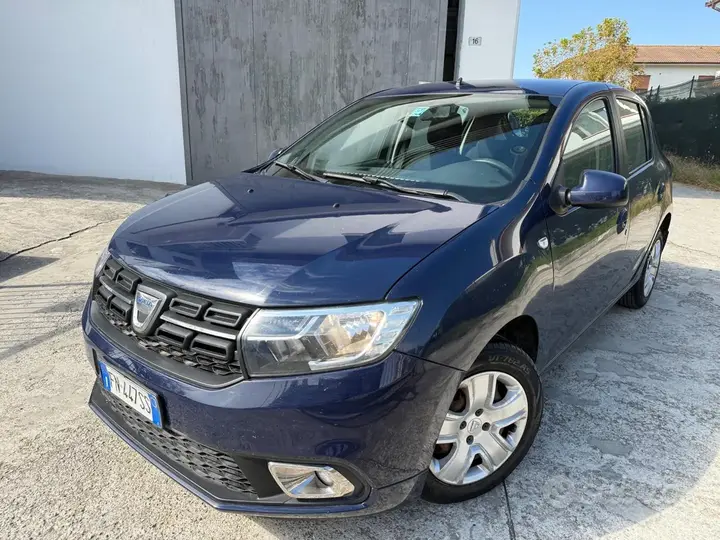Dacia Sandero 2018 photo 2