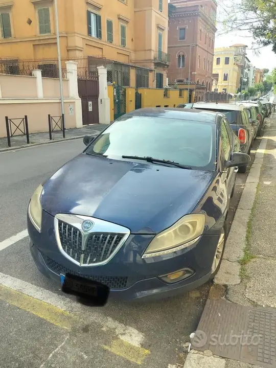 Lancia Delta 2011 photo 2