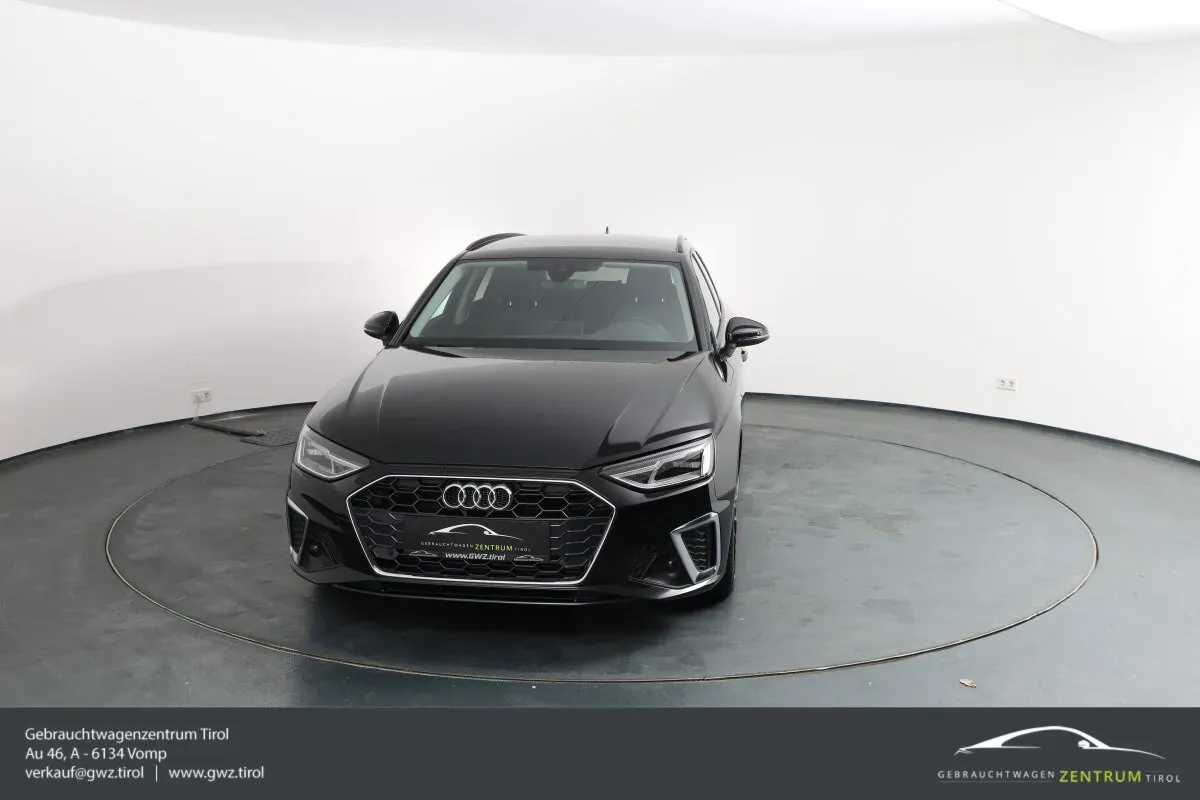 Audi A4 2024 photo 2
