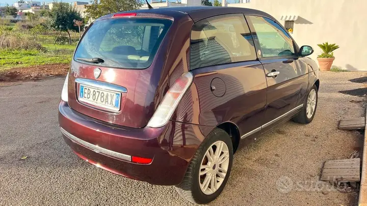 Lancia Ypsilon 2010 photo 3