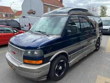 GMC Savana