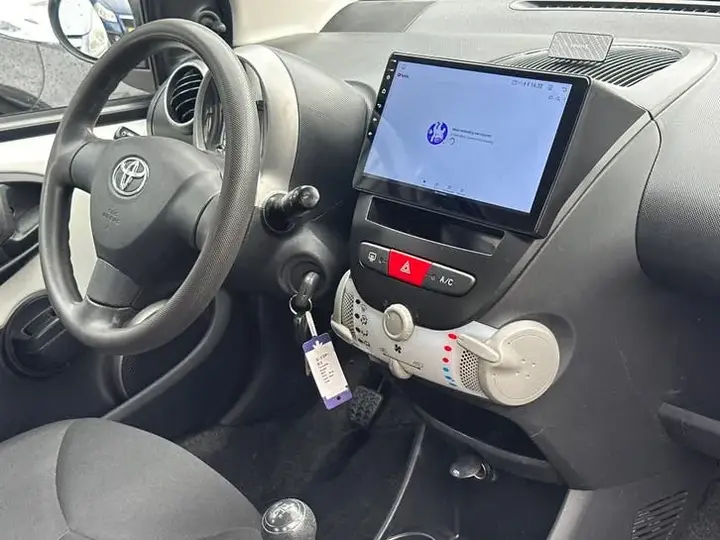 Toyota Aygo 2014 photo 2
