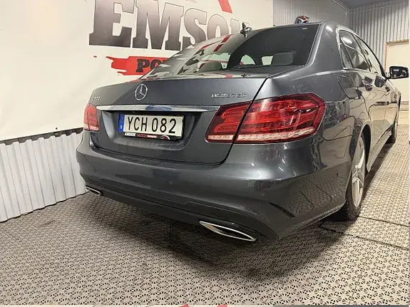 Mercedes-Benz E 220 2016 photo 2