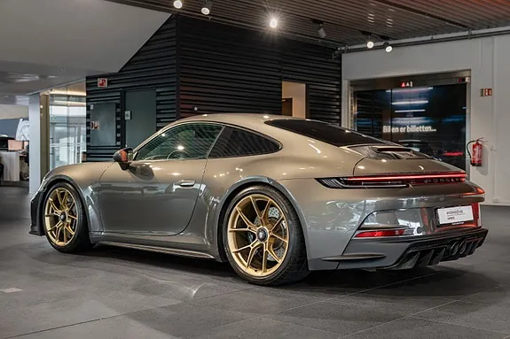 Porsche 911 Gt3 2024 photo 3