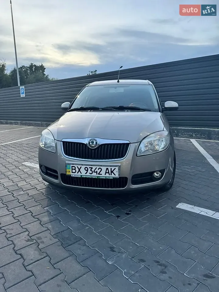 Skoda Roomster 2007 photo 2