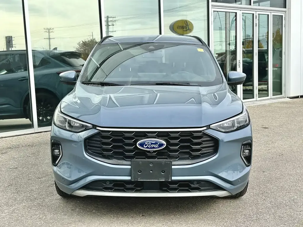 Ford Escape 2023 photo 2