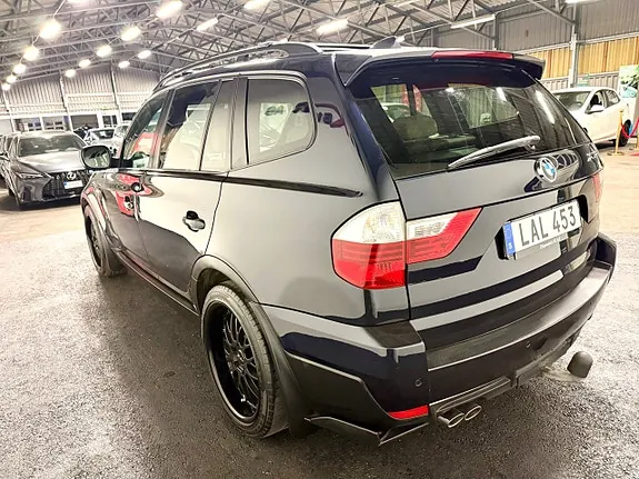 BMW X3 2011 photo 2