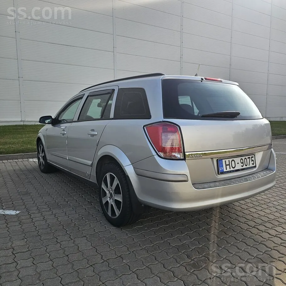 Opel Astra 2008 photo 4