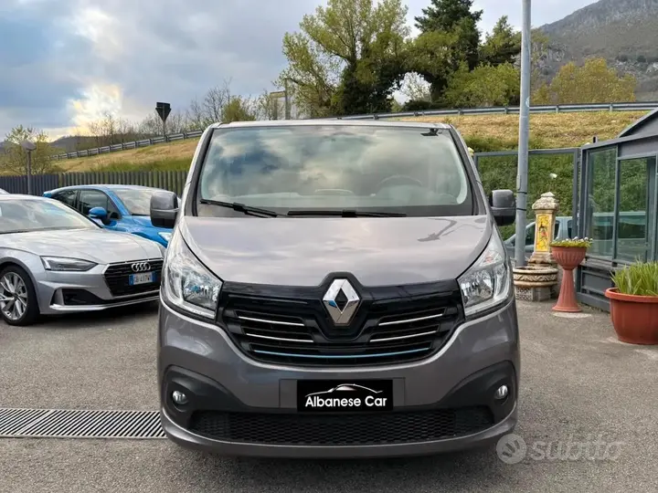 Renault Trafic 2019 photo 2