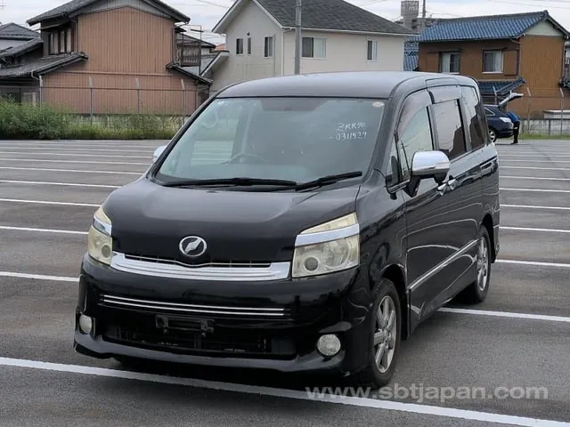 Toyota Voxy Zs 2010 photo 2