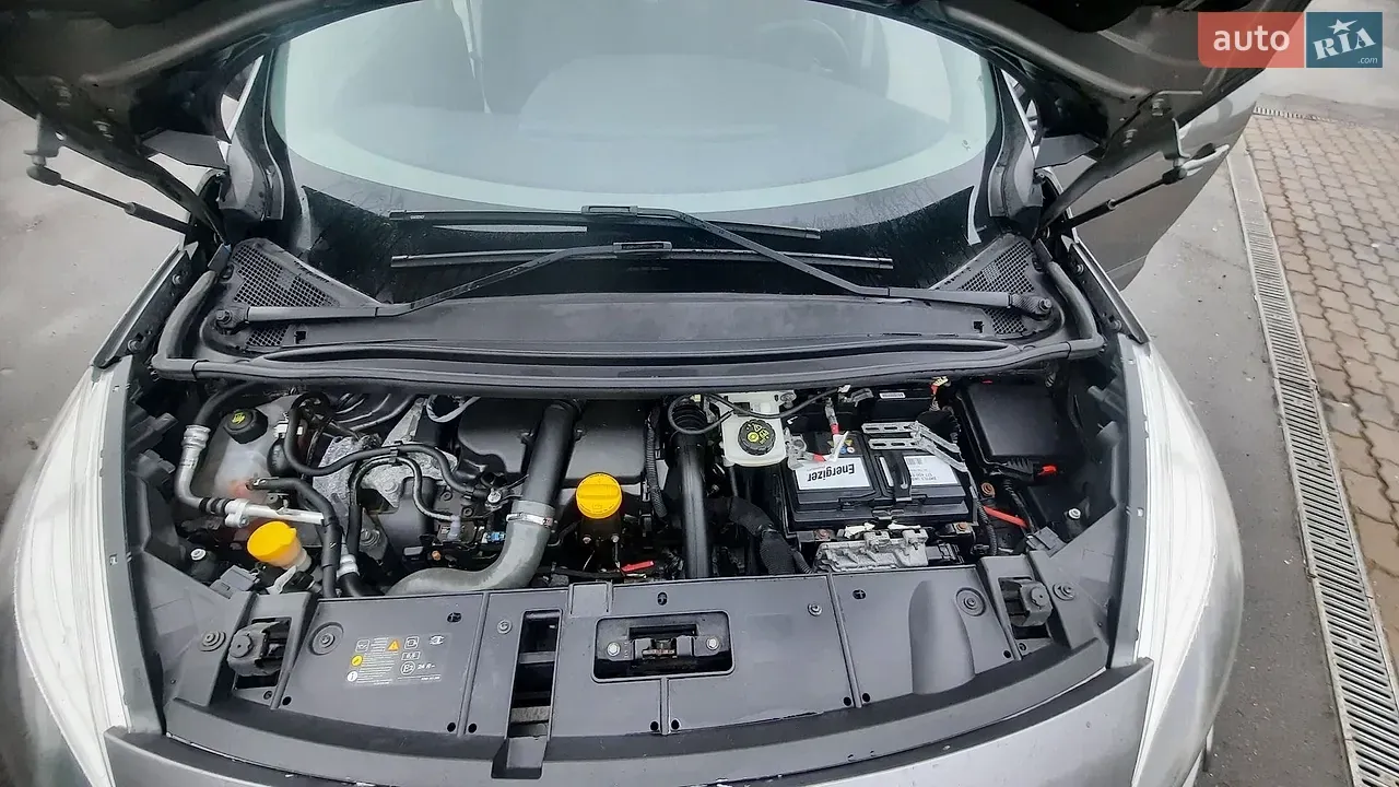 Renault Grand Scenic 2016 photo 2