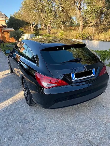 Mercedes-Benz 200 D 2017 photo 2