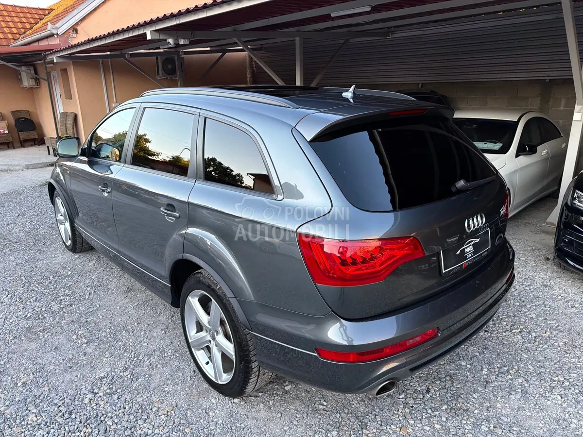 Audi Q7 2012 photo 5
