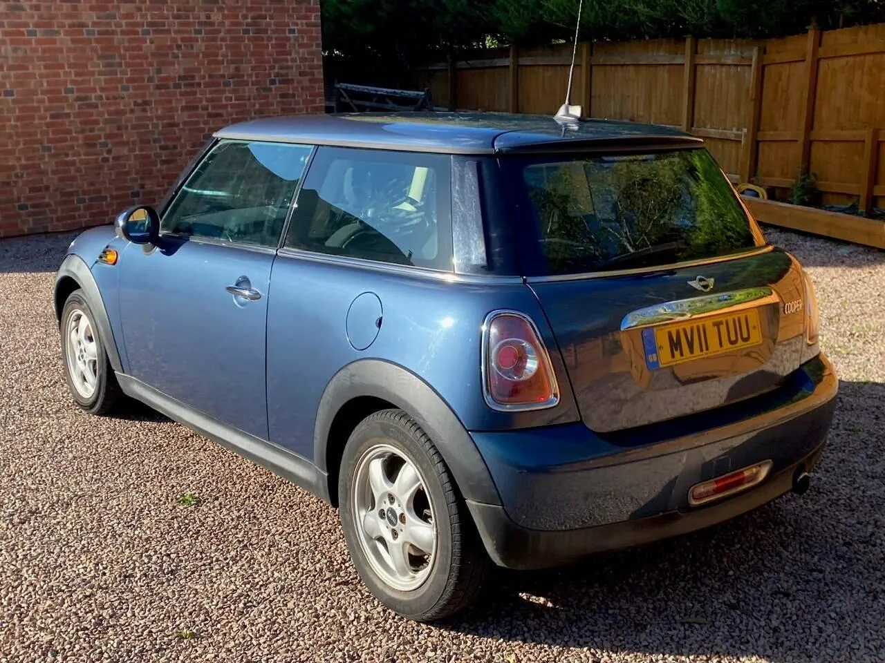 Mini Hatch 2011 photo 4