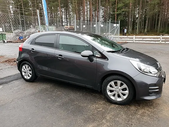 Kia Rio 2015 photo 4