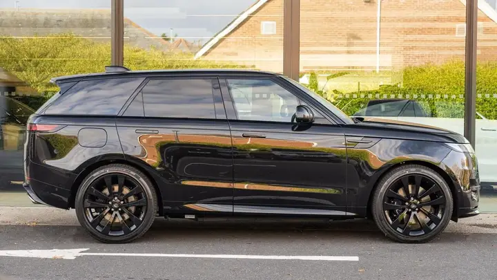 Land Rover Range Rover Sport 2026 photo 5