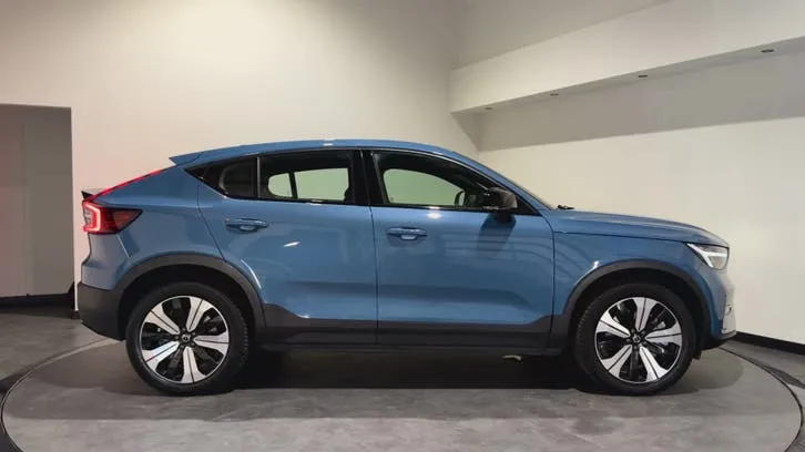 Volvo C40 2022 photo 2