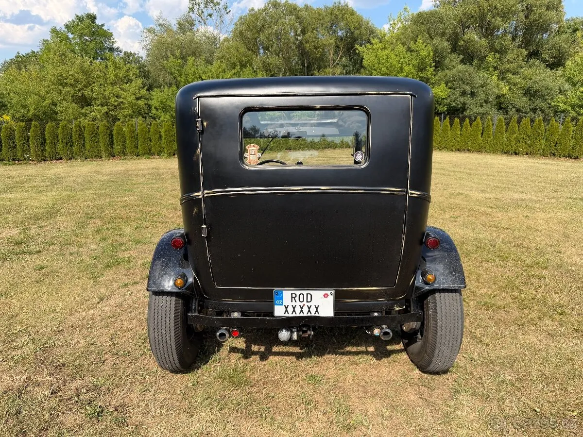 Ford Model A 1932 photo 4