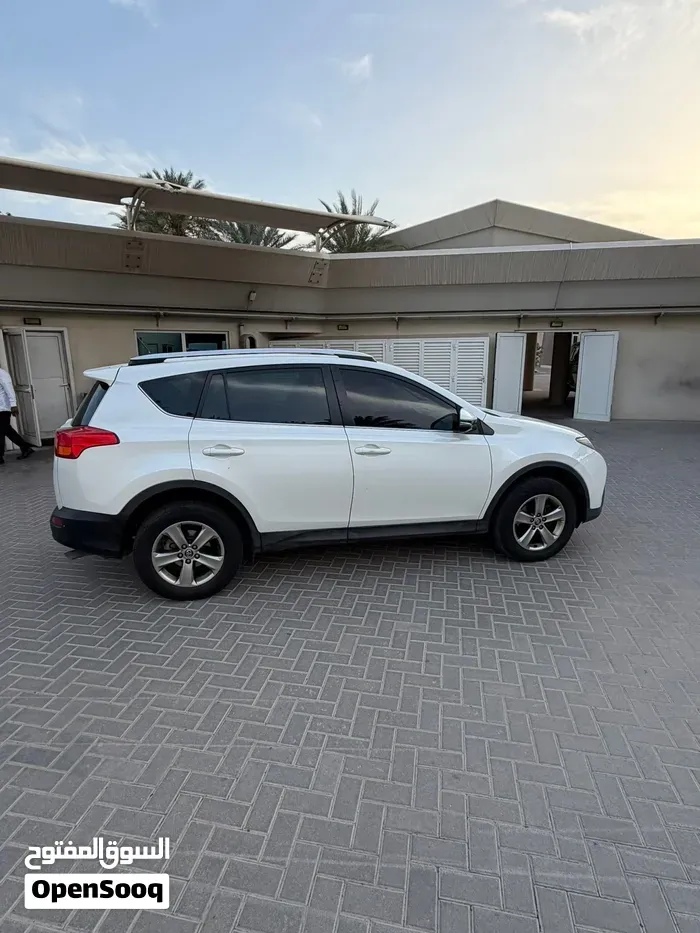 Toyota Rav 4 2015 photo 2