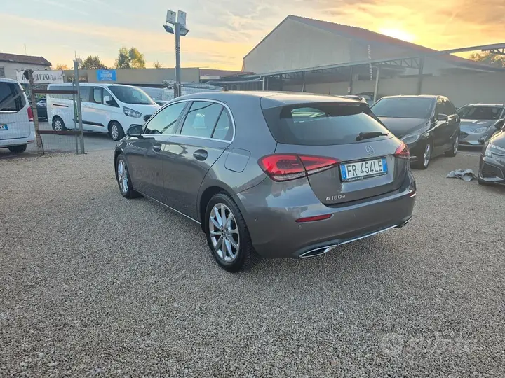 Mercedes-Benz A 2018 photo 3