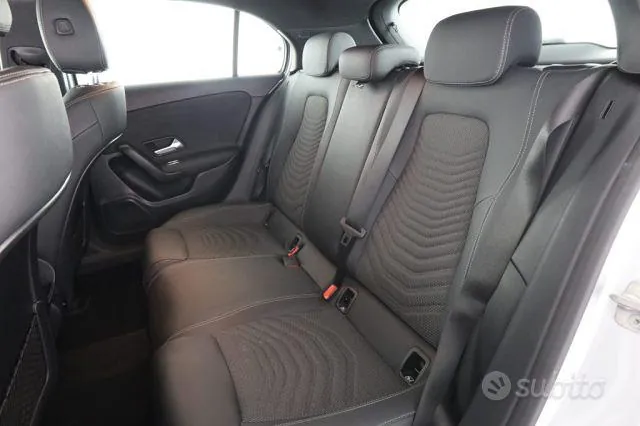 Mercedes-Benz A 180 2023 photo 3