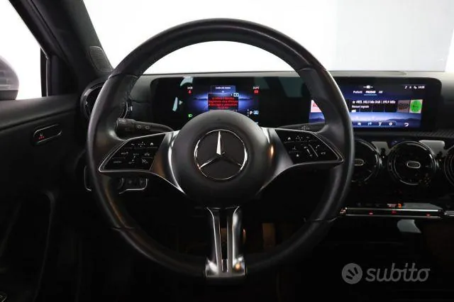 Mercedes-Benz A 180 2023 photo 5