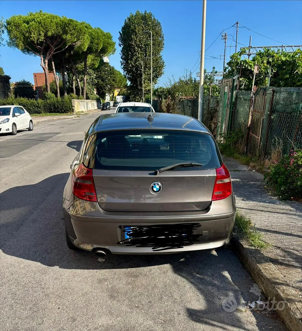 BMW 1 Series 2009 photo 3