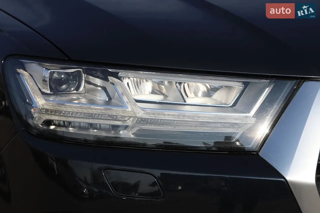 Audi Q7 2016 photo 5