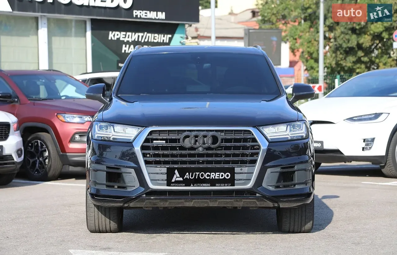 Audi Q7 2016 photo 2