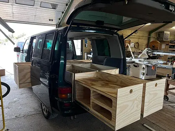 Volkswagen Caravelle 2002 photo 2