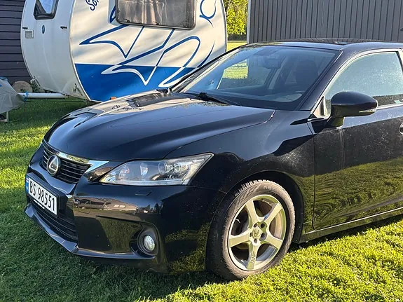 Lexus Ct200H 2012 photo 3