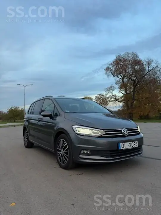Volkswagen Touran 2019 photo 3