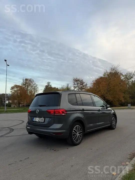 Volkswagen Touran 2019 photo 5