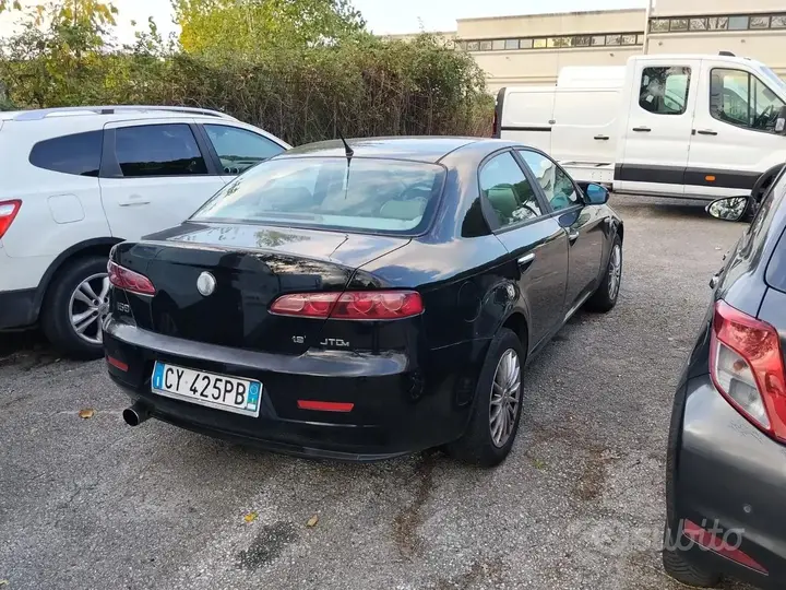 Alfa Romeo 159 2005 photo 3