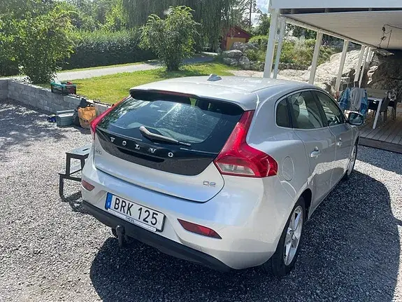 Volvo V40 2014 photo 2