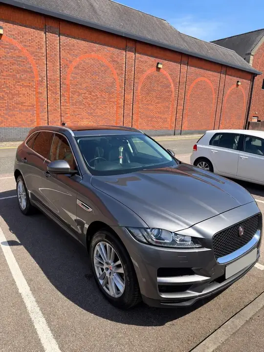 Jaguar F-Pace