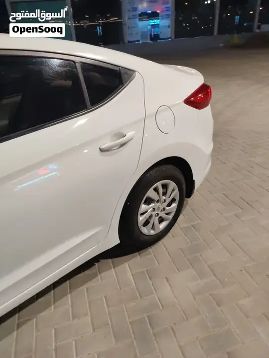 Hyundai Elantra 2017 photo 5